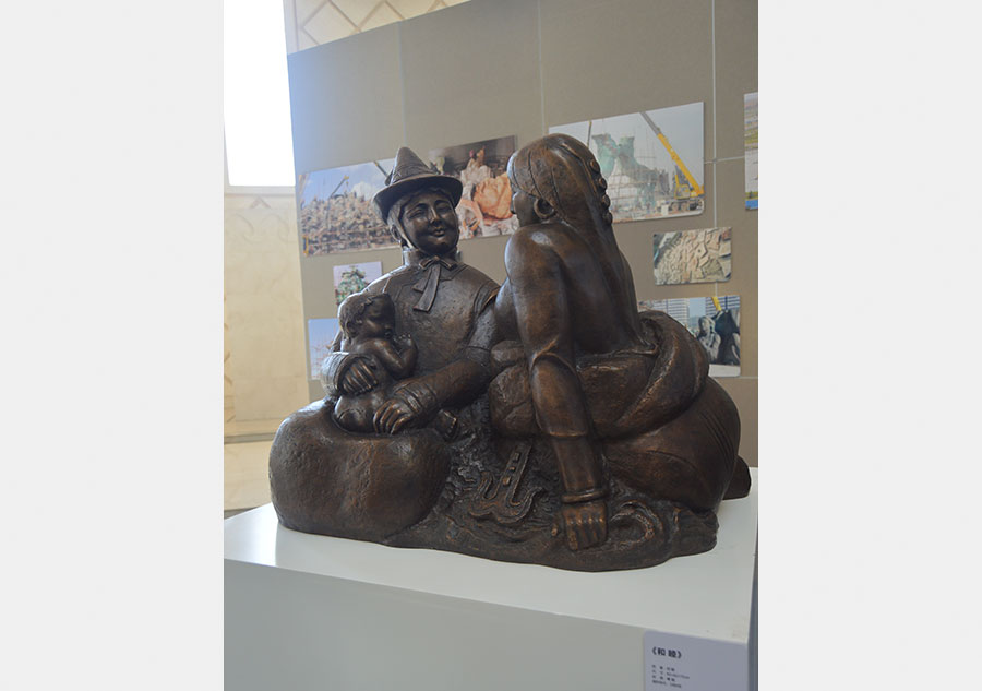 Sculptor He E's artworks highlight cultural expo in Ordos