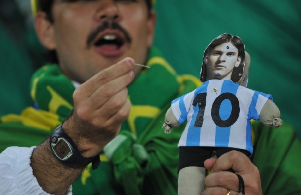 世界杯巫毒娃娃网上脱销 阿根廷成主要诅咒对象