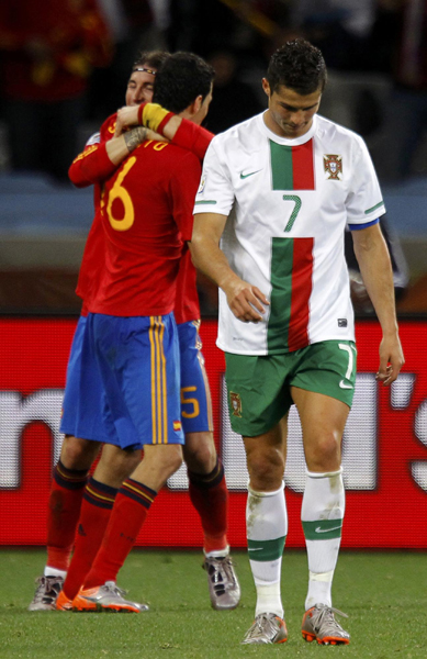 西班牙“崩飞”葡萄牙 比利亚一剑封喉