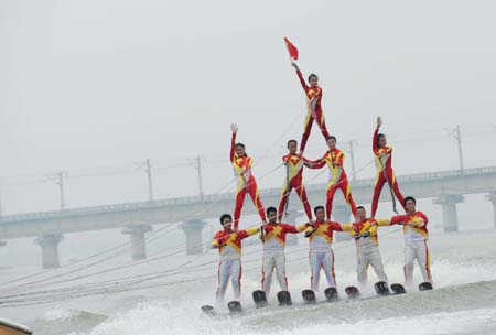 2012中国沂河文化体育旅游节在山东临沂盛大开幕