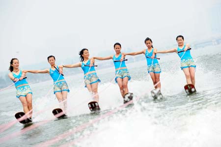 2012中国沂河文化体育旅游节在山东临沂盛大开幕