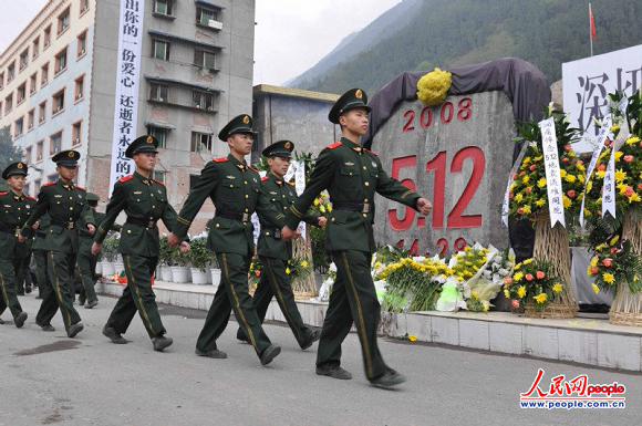 武警数万官兵三年援建汶川血脉相连树丰碑