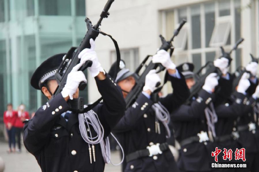 重庆抗美援朝老兵悼念为国捐躯战友