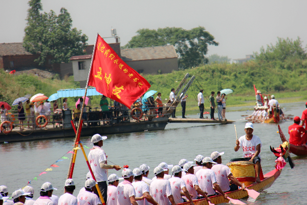 多支龙舟搅热无为蜀山镇西河