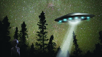 近期各地UFO事件引激辩 摄影师称很多为合成