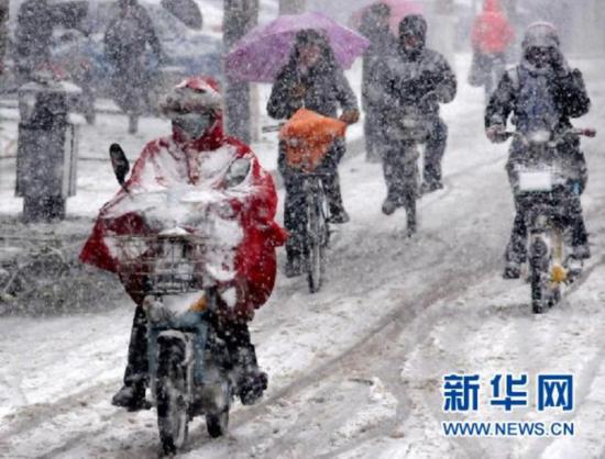 华北西部南部降雪 中央气象台发布寒潮蓝色预警