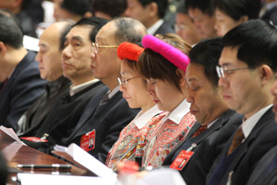 福建省十一届人大六次会议在榕隆重开幕