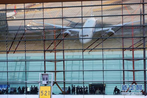 首都机场迎来首个波音787商业运营航班