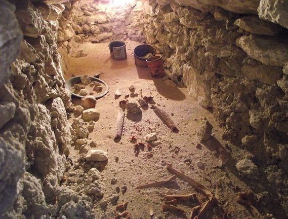 王宫古墓惊现玛雅王子遗骸化石 迄今1300年（图）