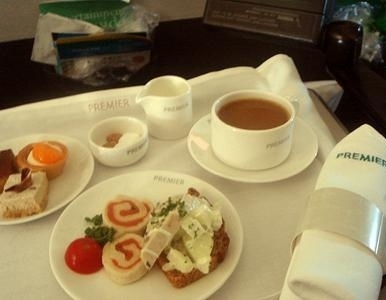 飞机餐也美味 实拍各国航空公司美味飞机餐