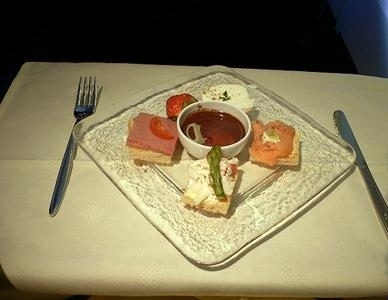 飞机餐也美味 实拍各国航空公司美味飞机餐