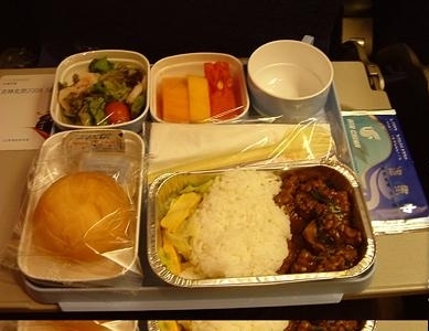 飞机餐也美味 实拍各国航空公司美味飞机餐