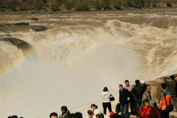 山西吉县壶口瀑布奇观