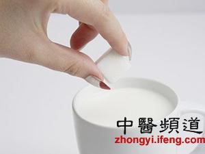 警惕：喝牛奶千万别与这4种食物搭配(图)