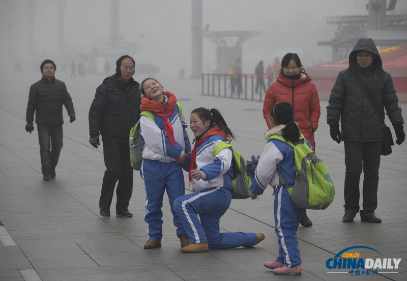 直击北京冻雨夹雾霾天气