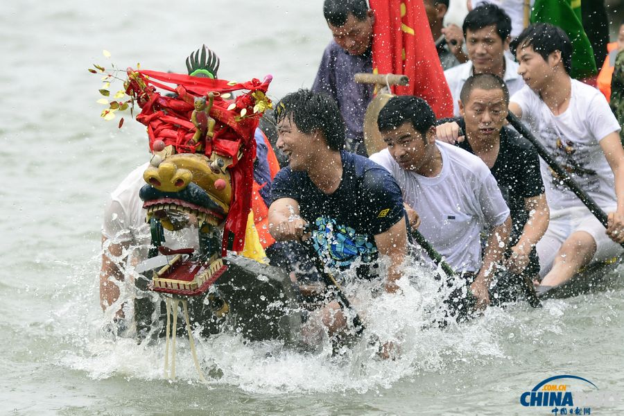 浙江杭州端午赛龙舟