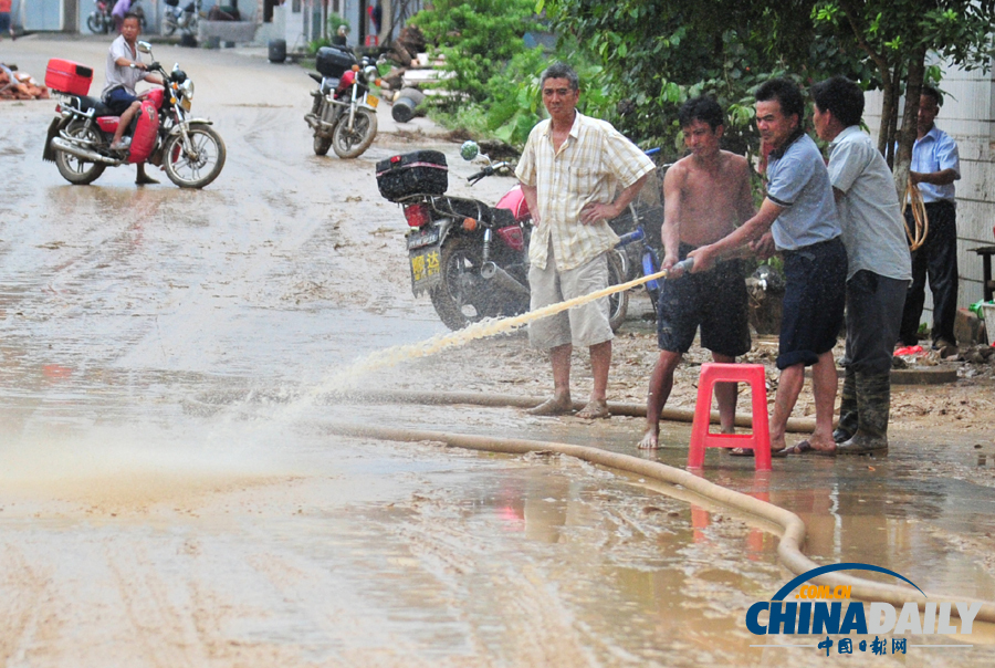 高清：强降雨致广东梅州部分地区受灾