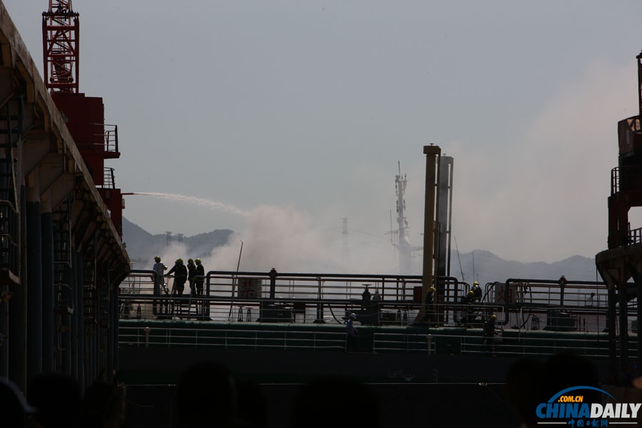 宁波镇海一油船发生爆炸事故致7死1伤