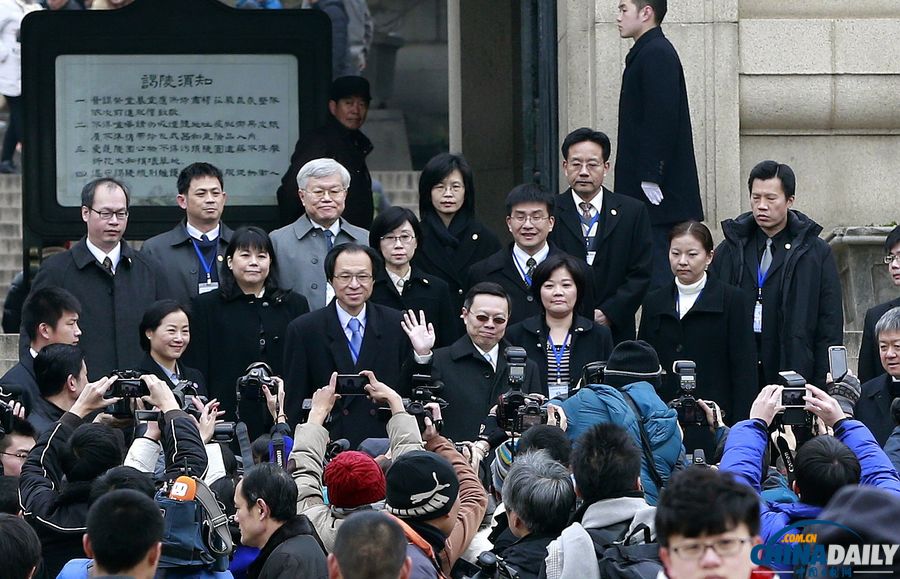 台陆委会负责人王郁琦拜谒南京中山陵