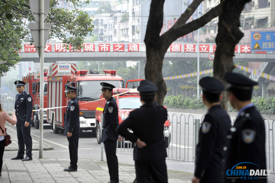 重庆：红石路加油加气站发生汽油泄漏