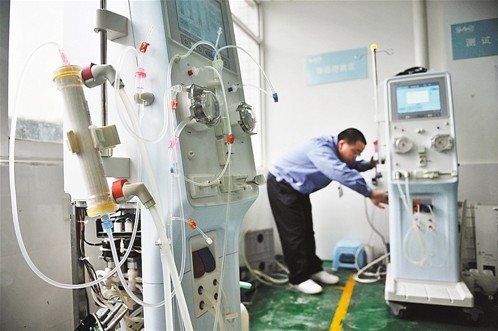 重庆研发国内首套多器官生命支持系统 明年推向市场