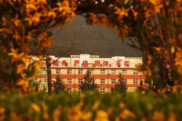 大连舰艇学院：我们的事业在大海上