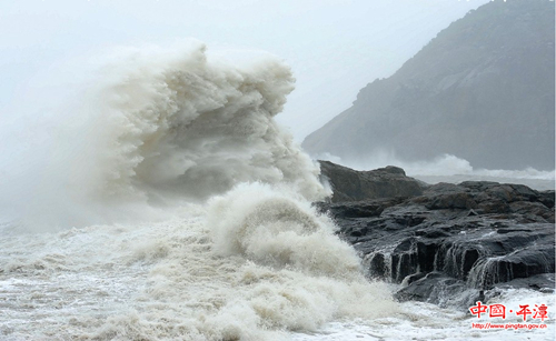 “苏力”连江登陆 平潭疾风骤雨