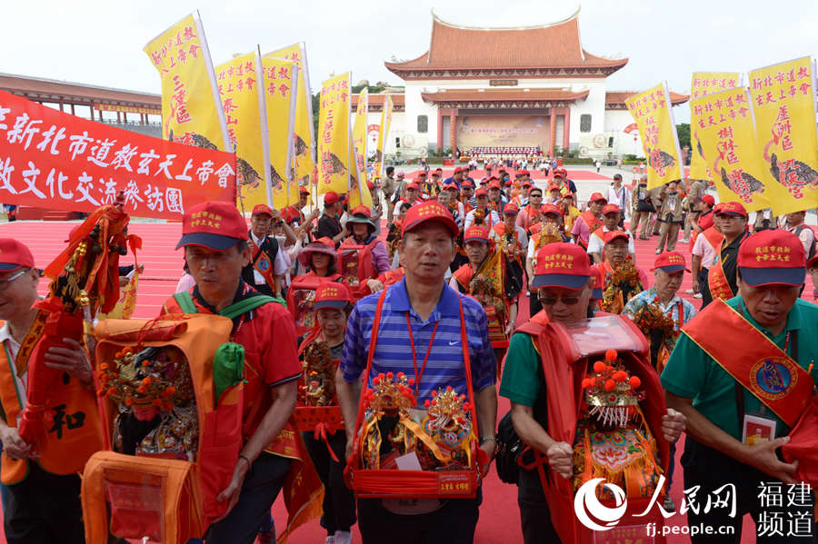 莆田妈祖文化活动周揭幕 万名信众齐拜妈祖写下史上之最(组图)