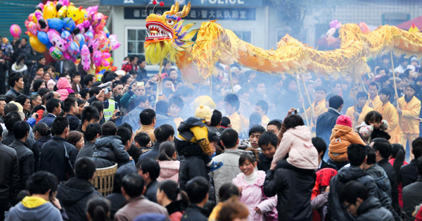 十万土家群众喜迎元宵节