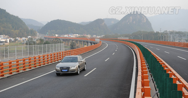 贵州大思高速通车 黔湘再添跨省通道