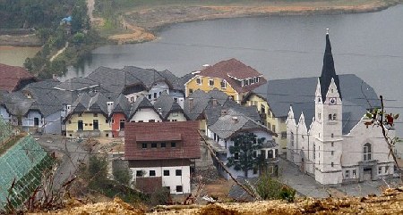 各地“山寨”别国建筑成风