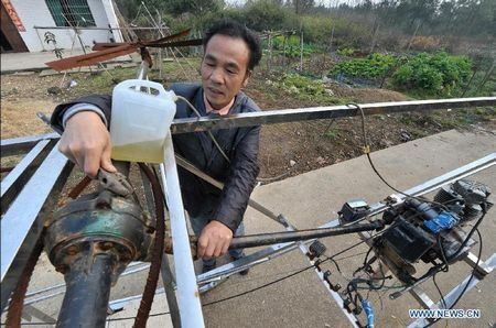 Farmer dreams of making his own helicopeter in Ganzhou Village in Miluo City