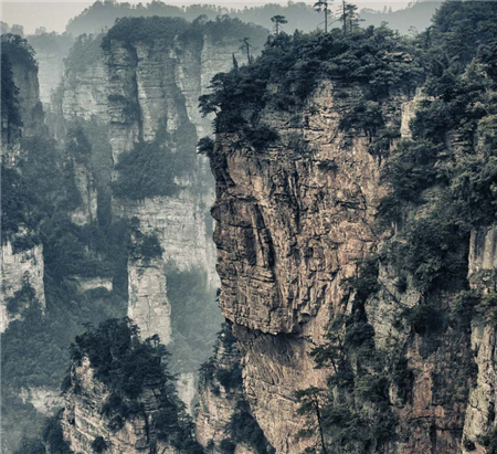 Explore China's World Heritage Site: Zhangjiajie