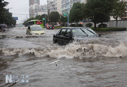 连云港遭遇特大暴雨袭击