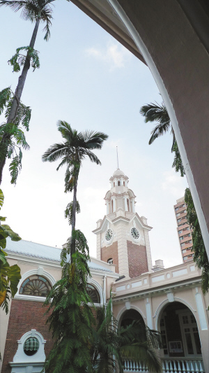 香港大学百年历史里的美丽与动感(组图)