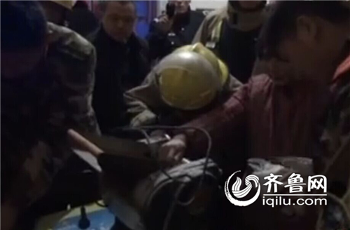 聊城：员工粗心不慎挤手 10分钟救援及时免遭截肢