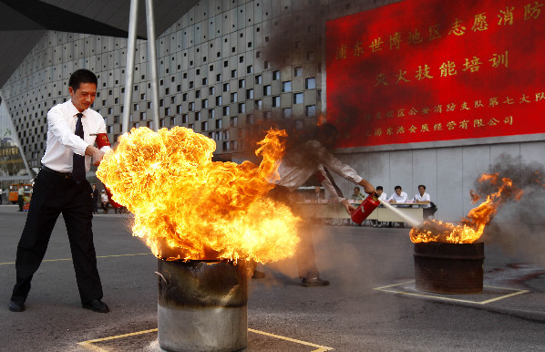 上海：消防培训确保“两节”平安