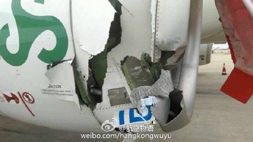 春秋航空A320在浦东机场与拖车碰擦 无人员伤亡