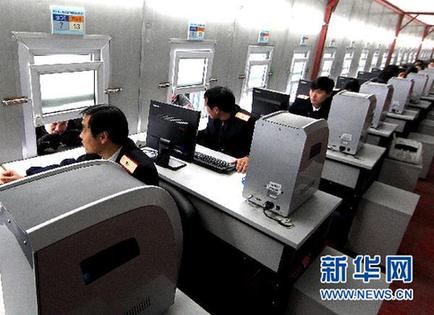 上海春运售票第一天：高铁“清淡”普通车“火爆”
