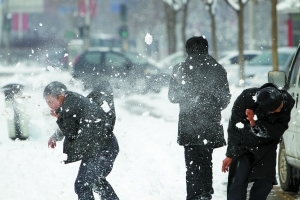 北京今日遭遇交通大考 明后天可能再迎降雪(图)