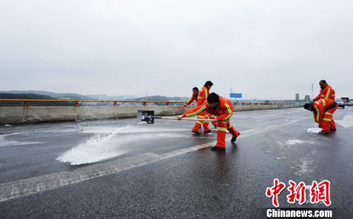 南方低温雨雪天气持续 专家称不会导致大范围冻灾