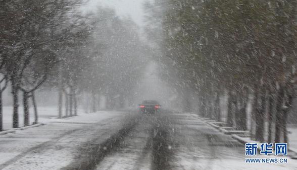 北方大部迎大风降温雨雪天气