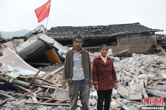 四川雅安地震：震区当地物资储存调配出现困难