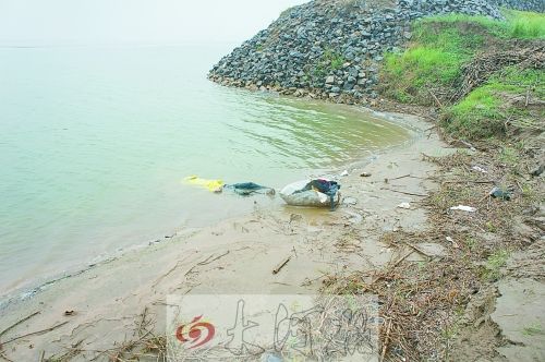 司机撞飞男孩逃逸 返现场将尸体装袋抛入黄河