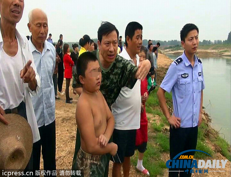 安徽六安：为捞一只鞋 13岁男孩溺水身亡