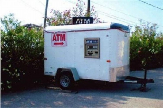 滑稽！那些ATM机前的囧人囧事