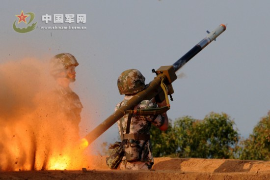 超震撼!国产高炮击毁低空来袭目标瞬间