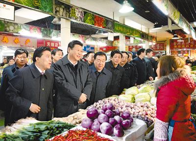 习近平春节前夕赴甘肃看望各族干部群众