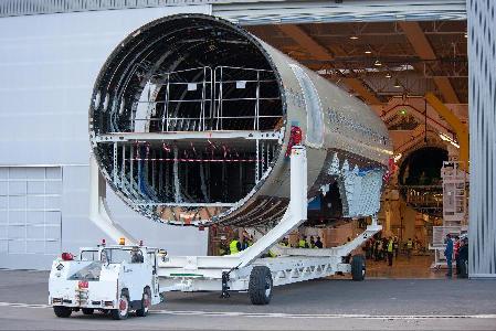 空客第一架A350超宽体飞机开始总装