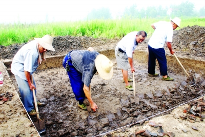 湖北发掘春秋部落居住遗址 古人吃饭像吃西餐(图)